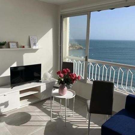 Precioso Apartamento A Estrenar En Primera Linea De Playa Benidorm Kültér fotó