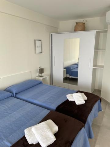 Precioso Apartamento A Estrenar En Primera Linea De Playa Benidorm Kültér fotó